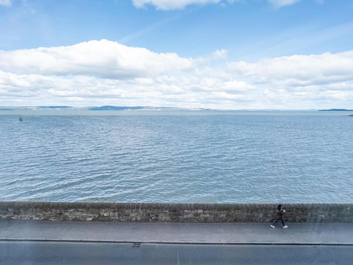 Апартаменты Pass The Keys Stunning Flat With Sea View And Parking Эдинбург Экстерьер фото