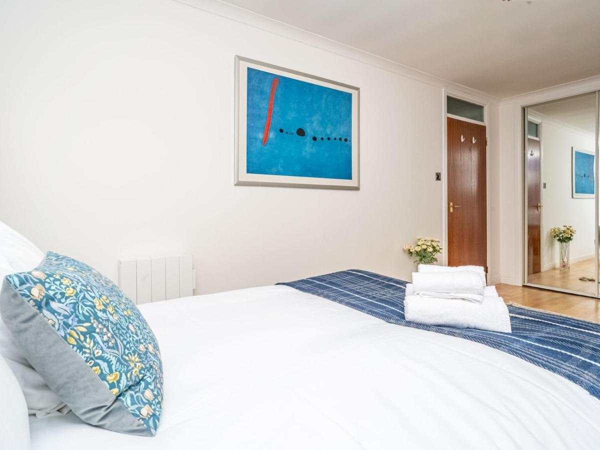 Апартаменты Pass The Keys Stunning Flat With Sea View And Parking Эдинбург Экстерьер фото