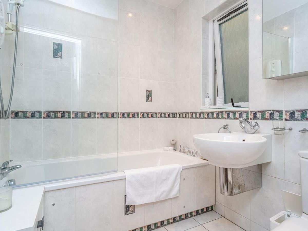 Апартаменты Pass The Keys Stunning Flat With Sea View And Parking Эдинбург Экстерьер фото
